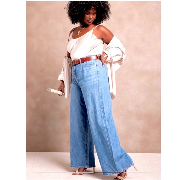 Curvy Wide Leg Jeans Banana Republic 